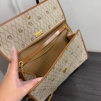 #023 CHRISTIAN DIOR Beige Honeycomb Shoulder Bag