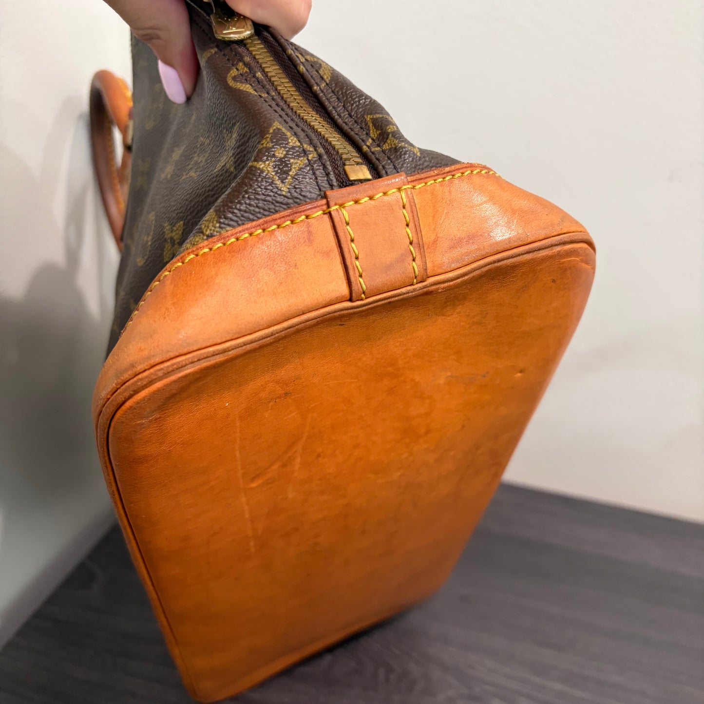 #024 LOUIS VUITTON Alma PM