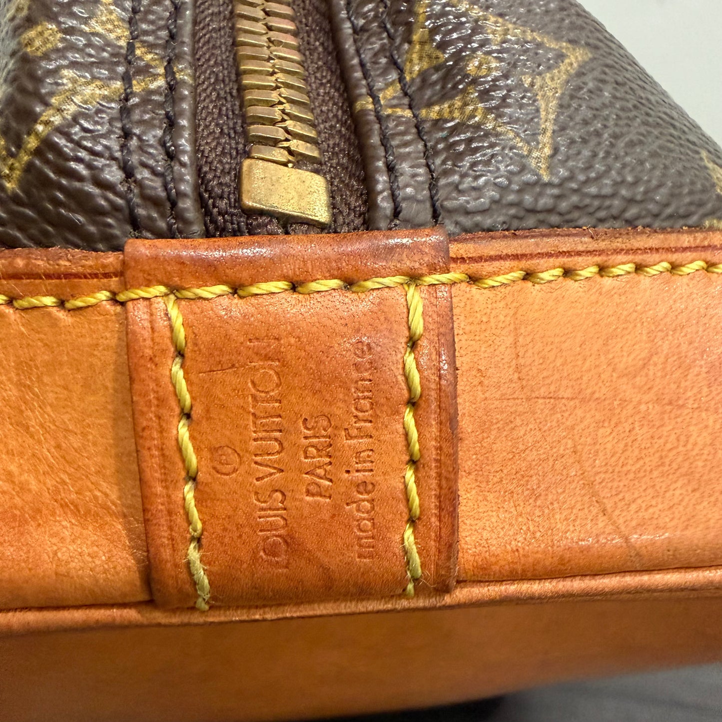 #024 LOUIS VUITTON Alma PM