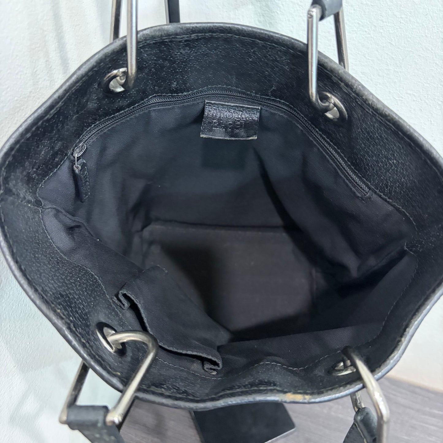 #025 GUCCI Black Canvas Tote