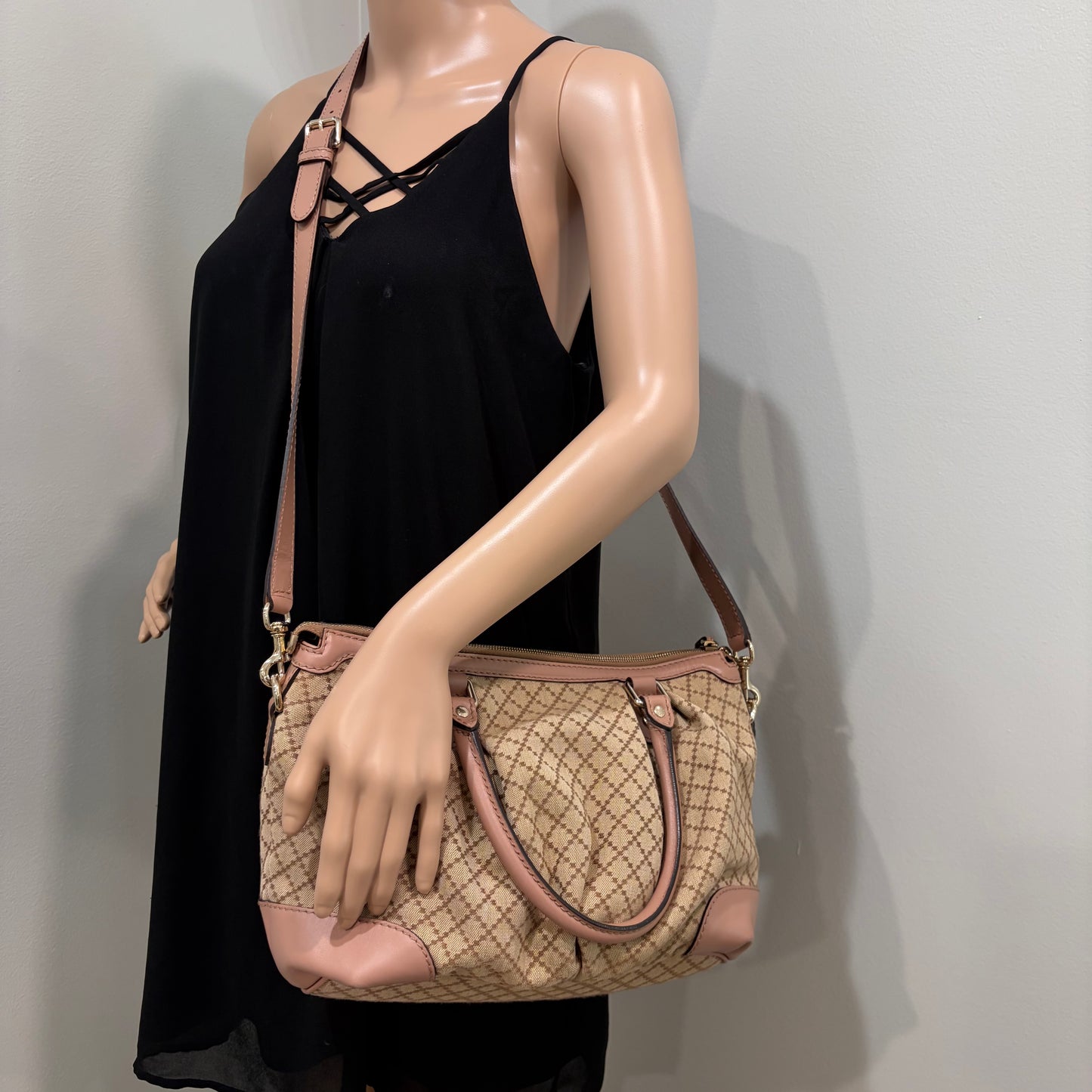 #026 GUCCI Beige Tote