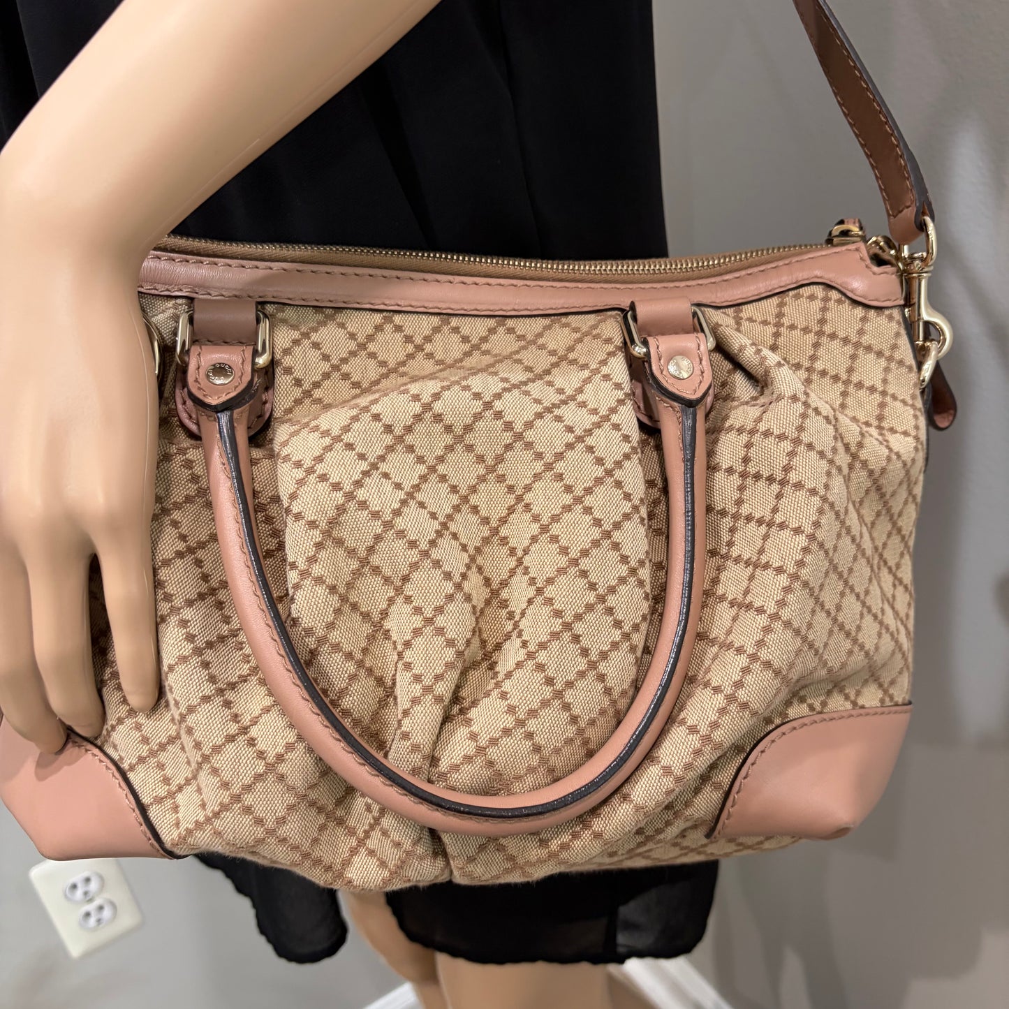 #026 GUCCI Beige Tote