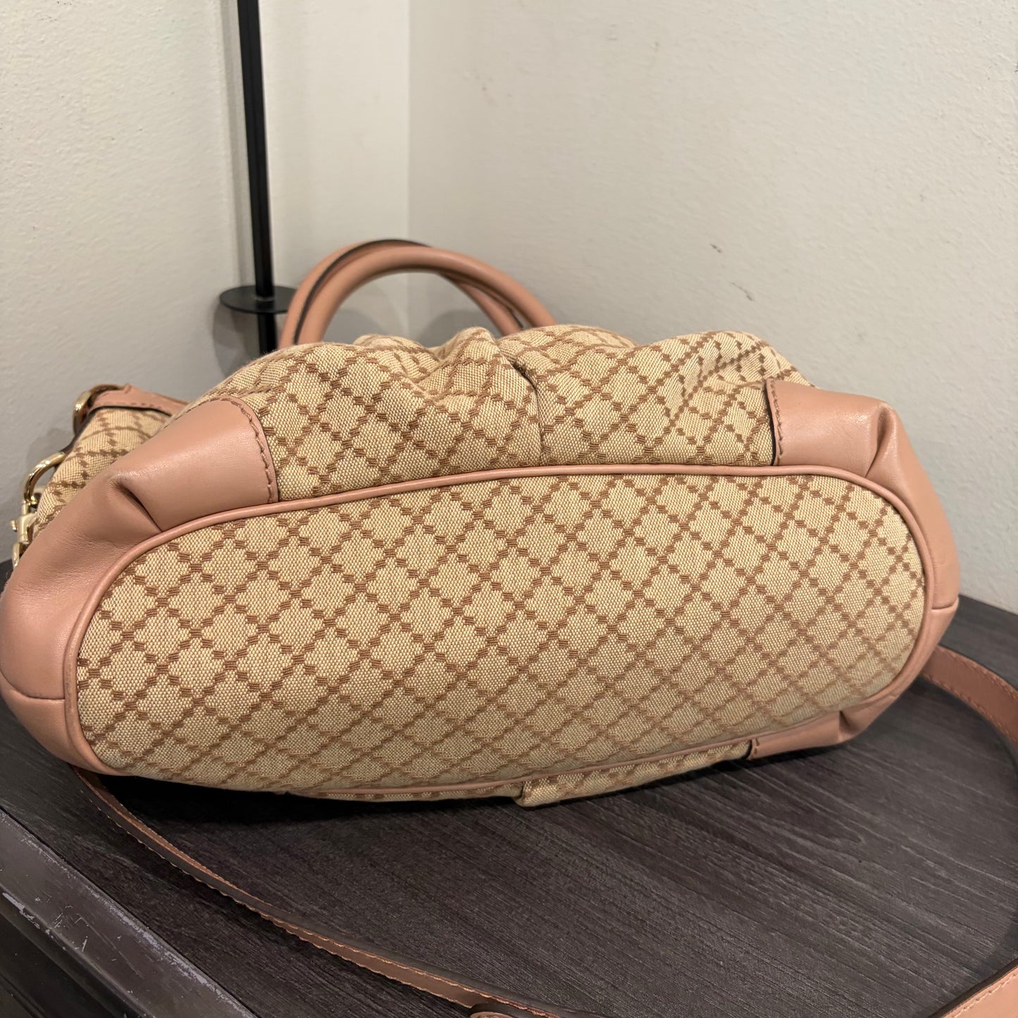 #026 GUCCI Beige Tote
