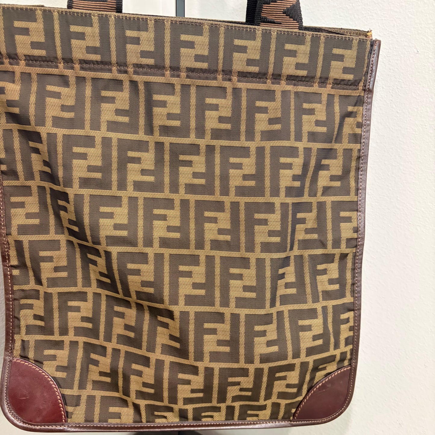 #030 FENDI Tote
