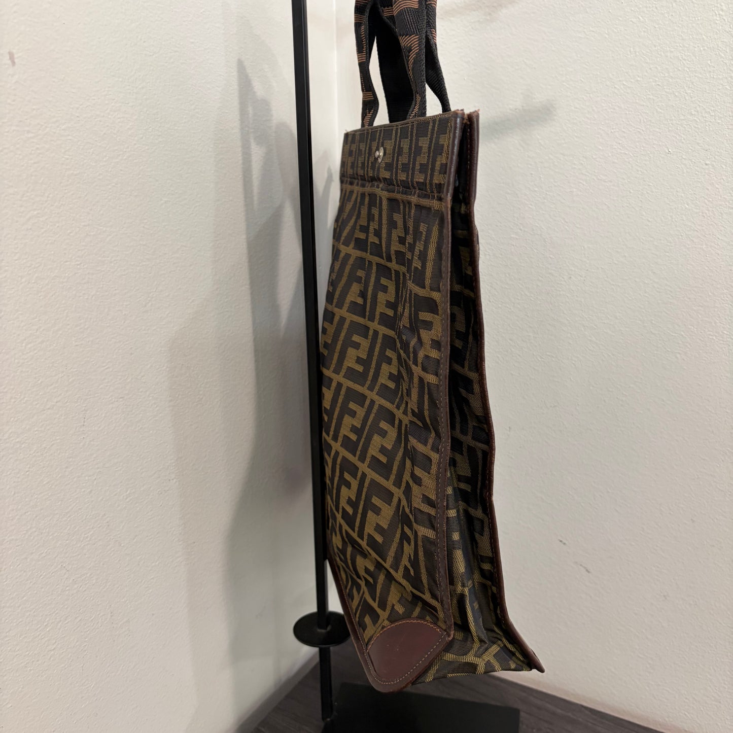 #030 FENDI Tote