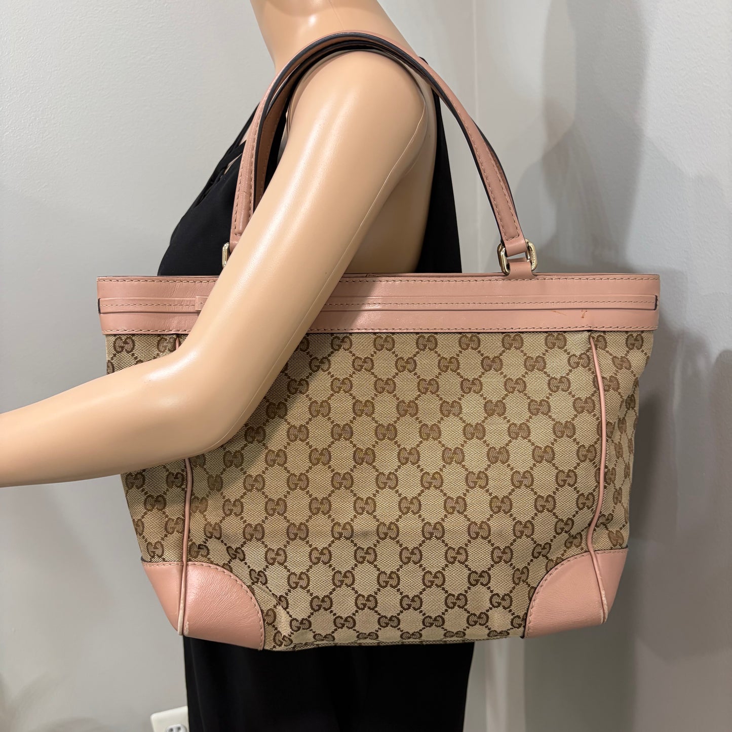 #032 GUCCI Brown Canvas Tote