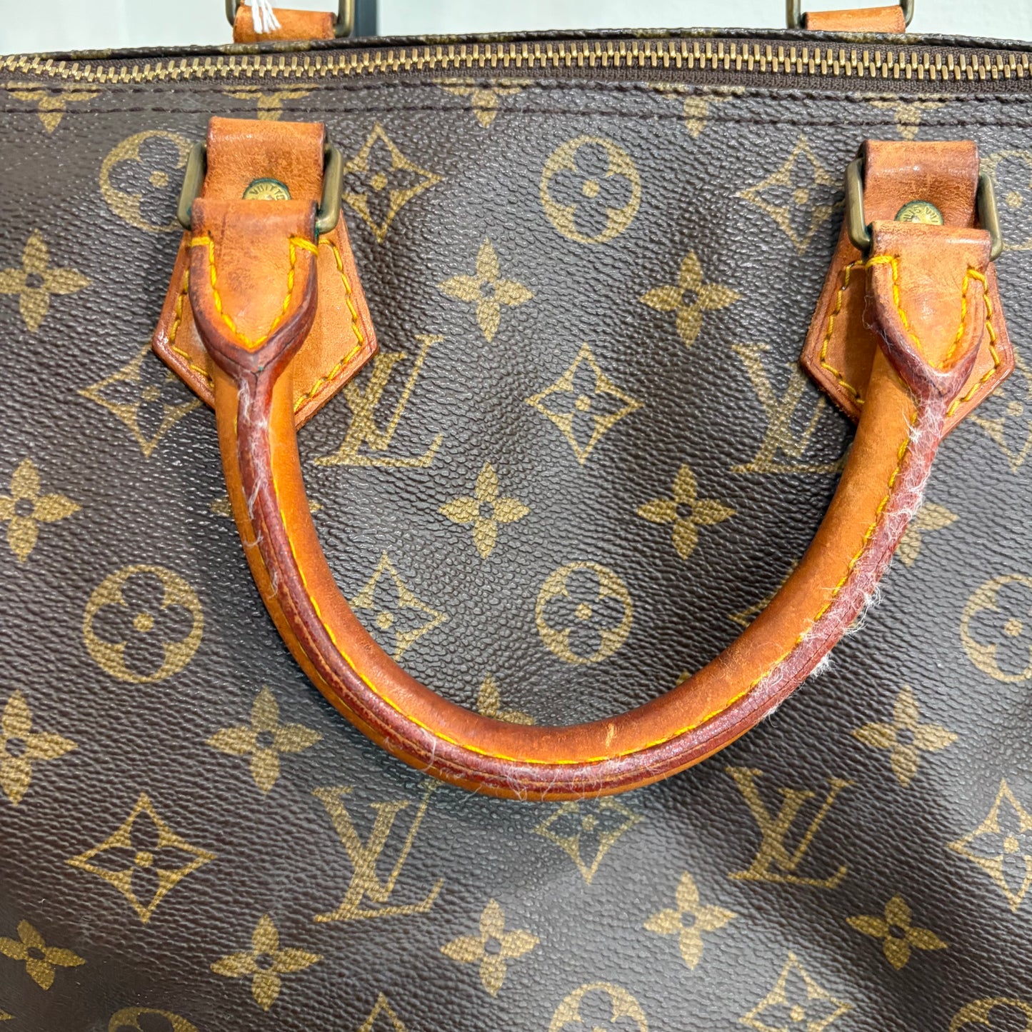 #043 LOUIS VUITTON Speedy 30
