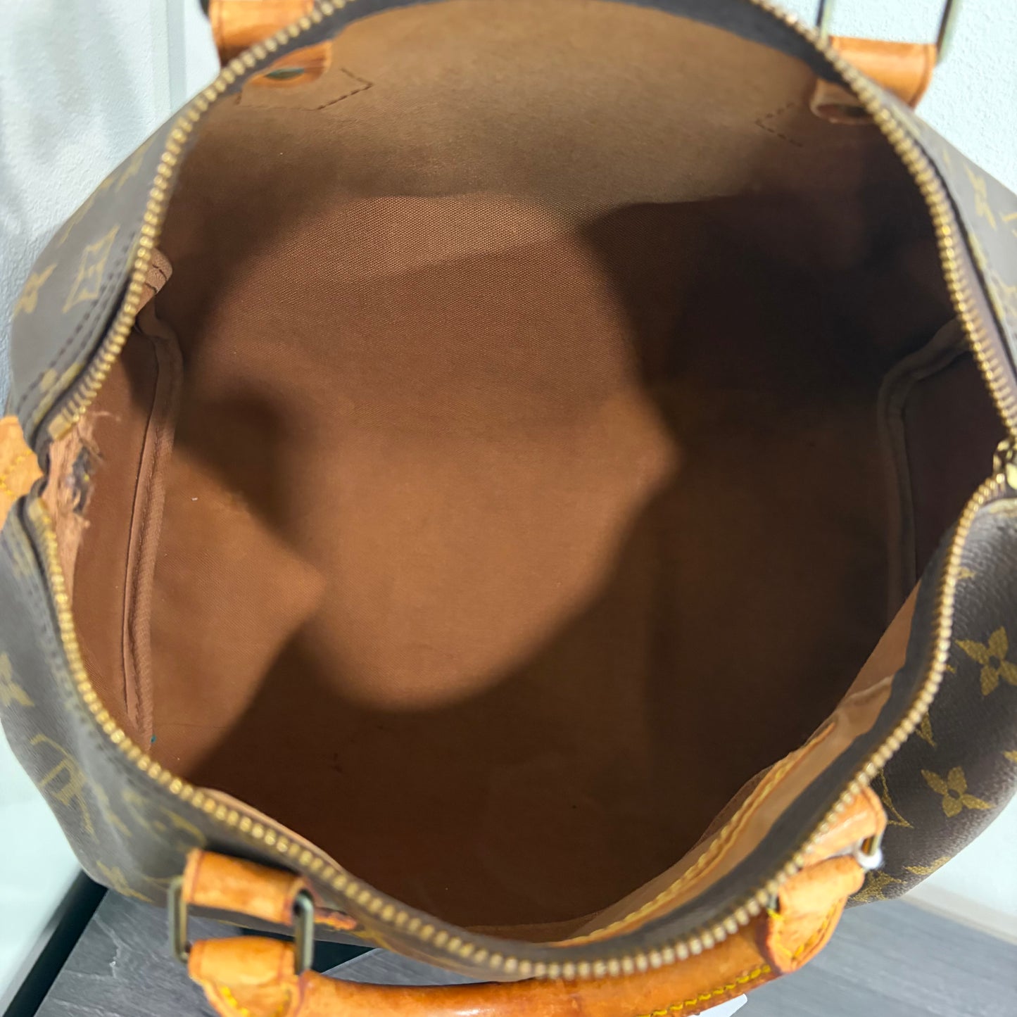 #042 LOUIS VUITTON Speedy 30