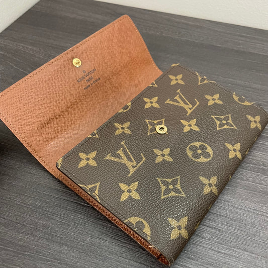 Louis Vuitton Monogram Tri-fold Wallet