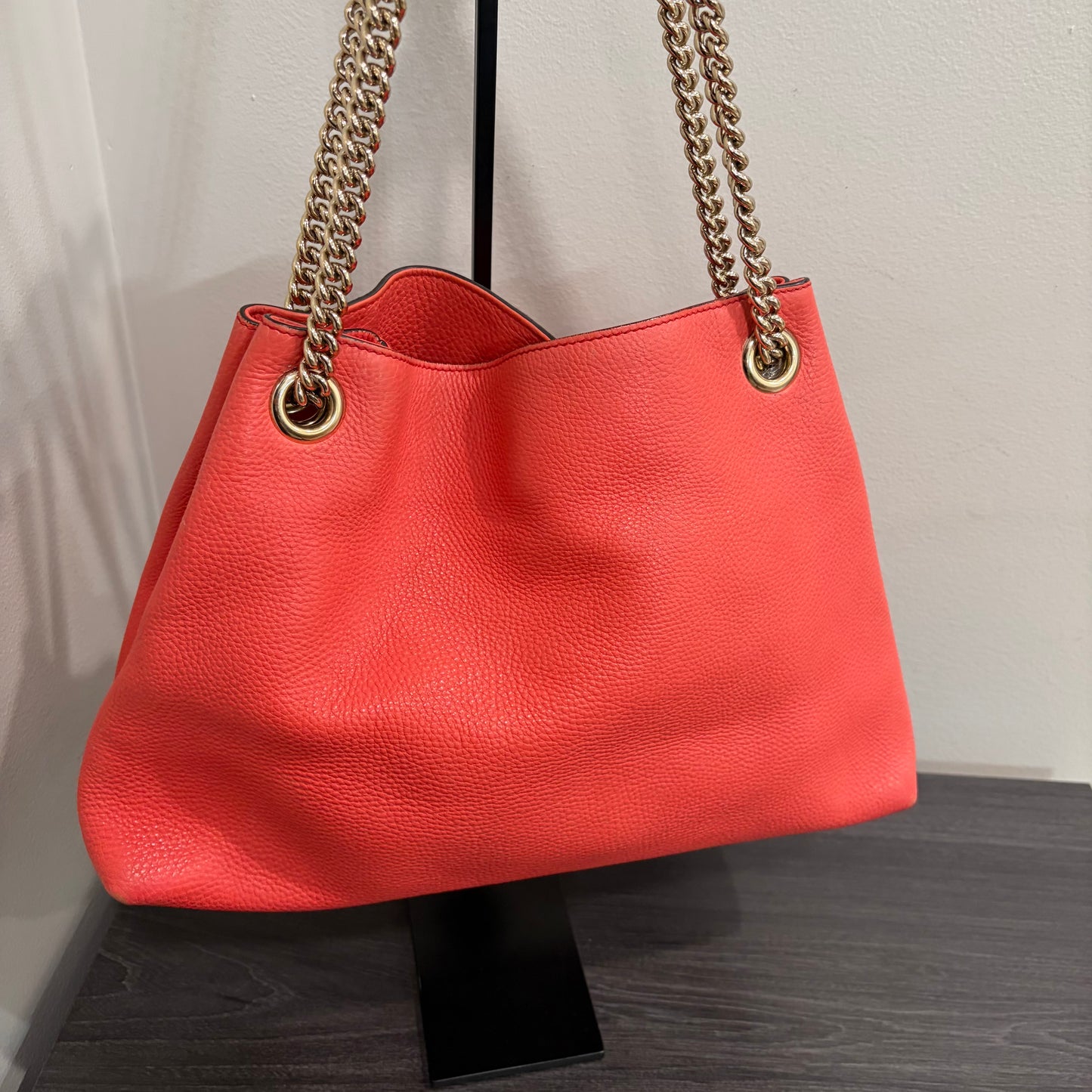 #016 GUCCI Coral Medium Soho