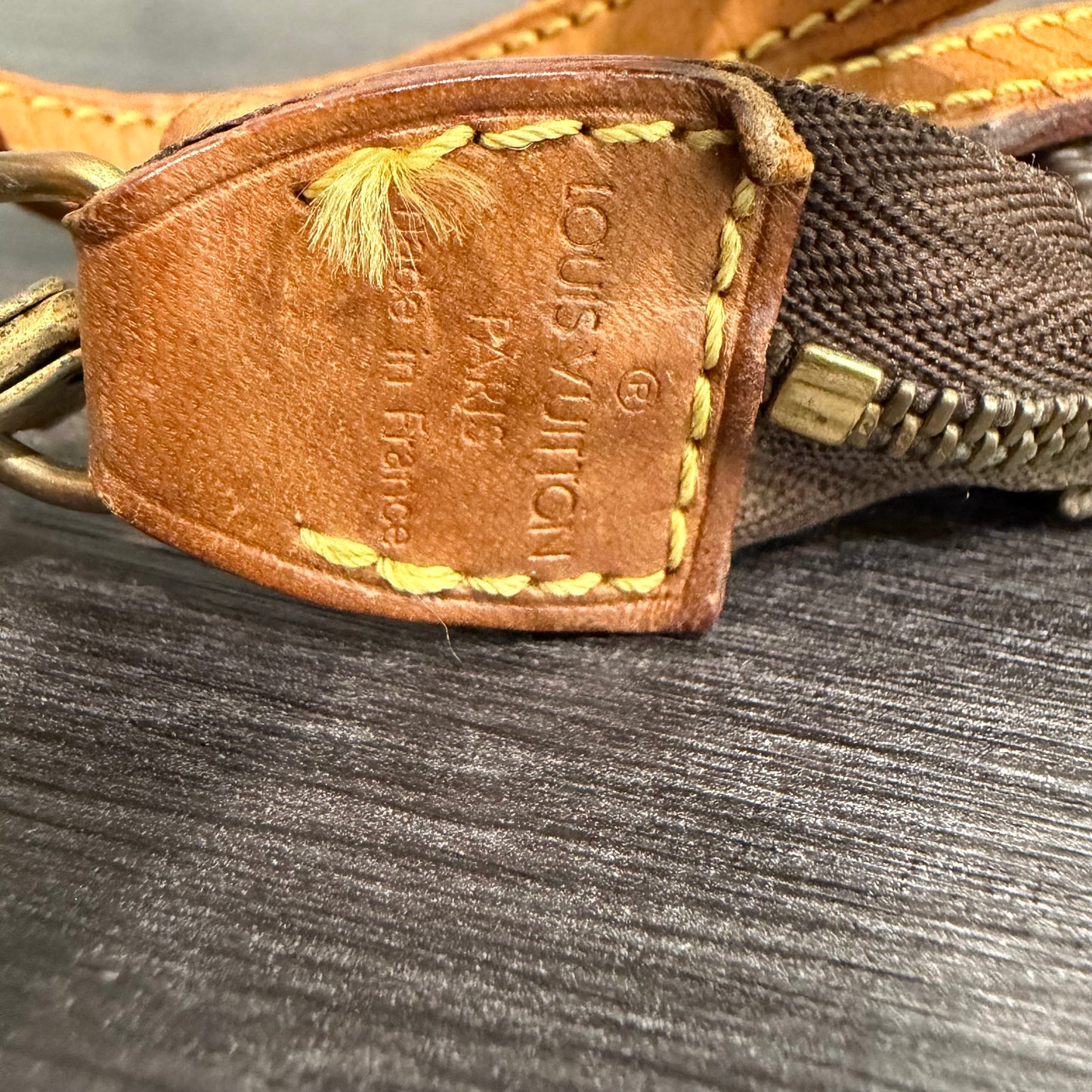LOUIS VUITTON Pochette Crossbody
