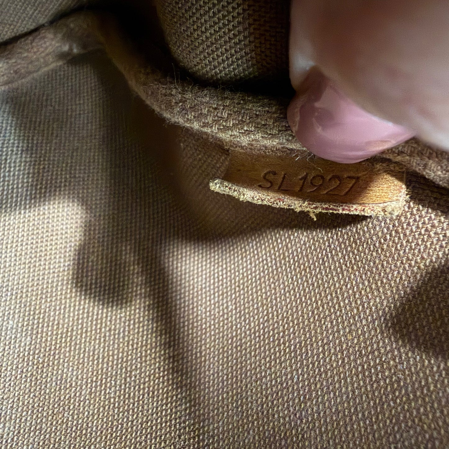LOUIS VUITTON Pochette Crossbody