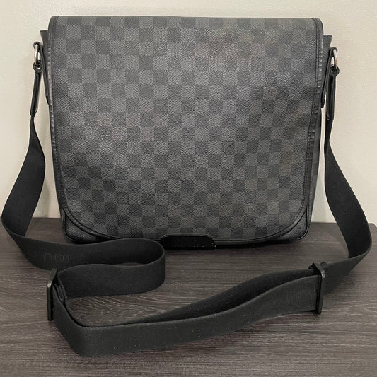 Louis Vuitton Daniel Messenger Bag Damier Graphite MM