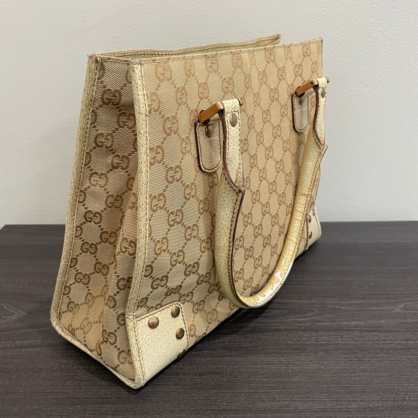 SOLD! Gucci GG Tote