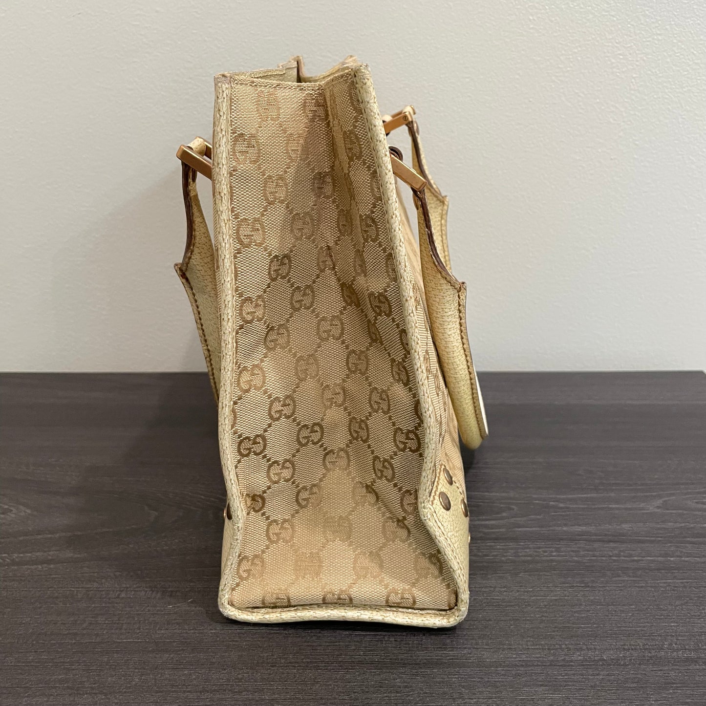 SOLD! Gucci GG Tote