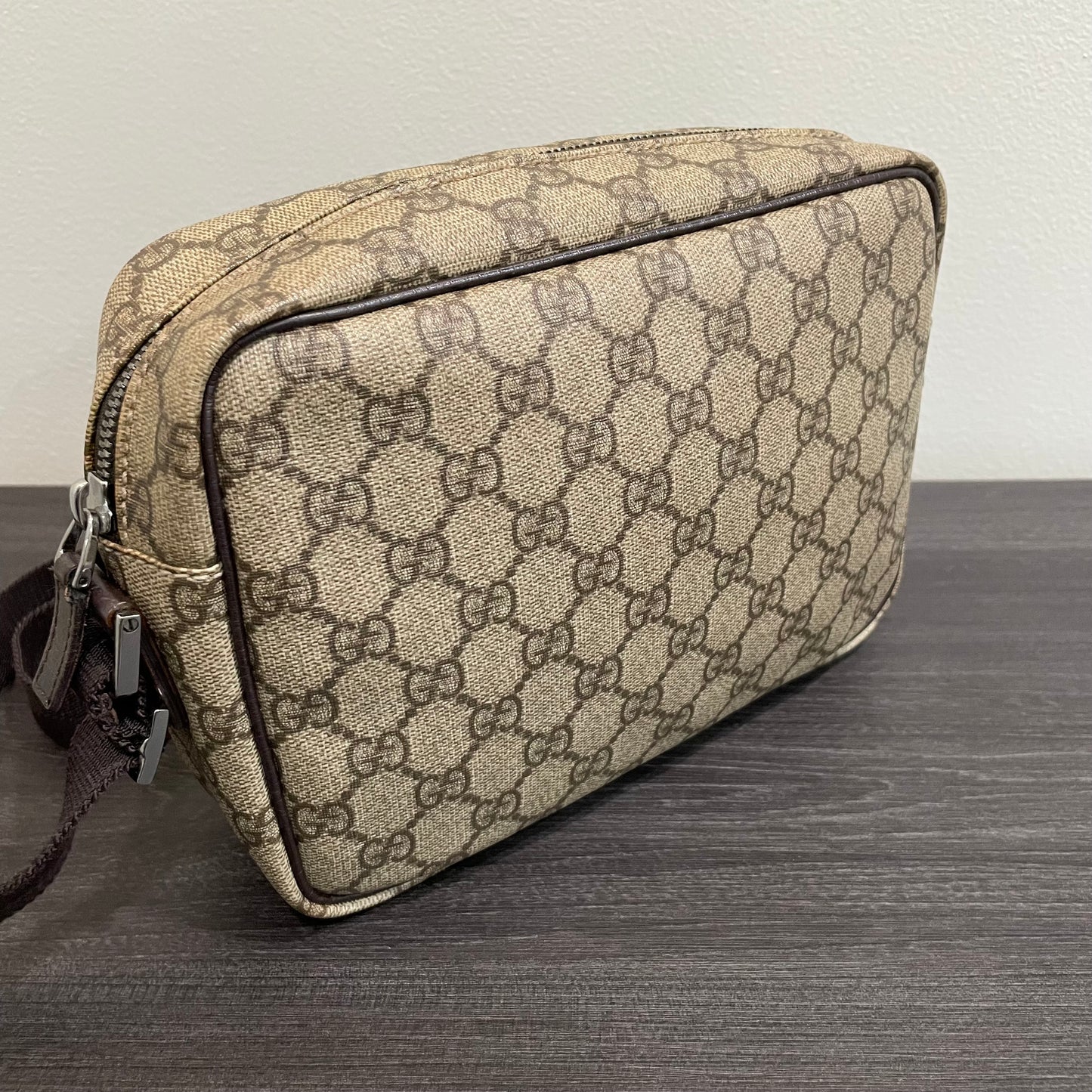 SOLD! Gucci GG Crossbody