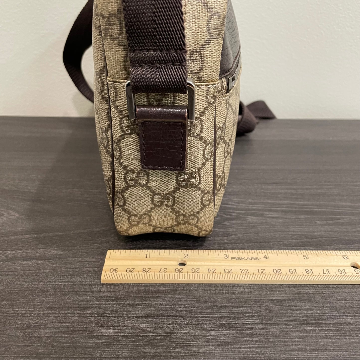 SOLD! Gucci GG Crossbody