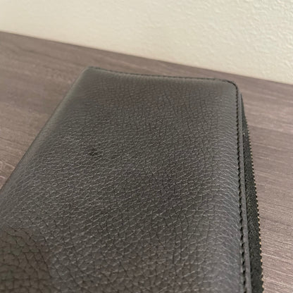 SOLD! Gucci Leather Wallet