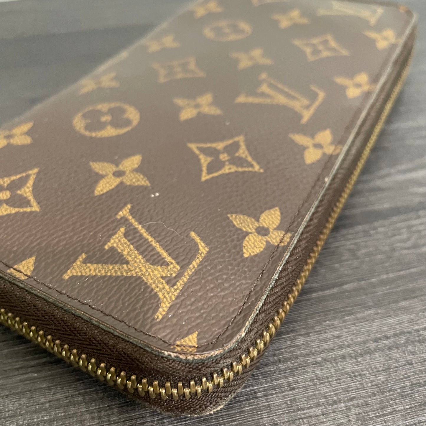 SOLD! Louis Vuitton Monogram Zippy Wallet