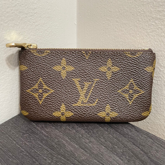 LOUIS VUITTON Monogram Coin Purse