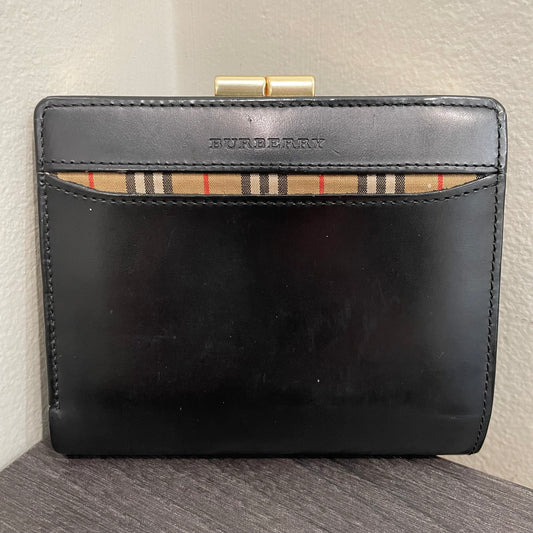 BURBERRY Patent Leather Wallet with Kiss Clasp