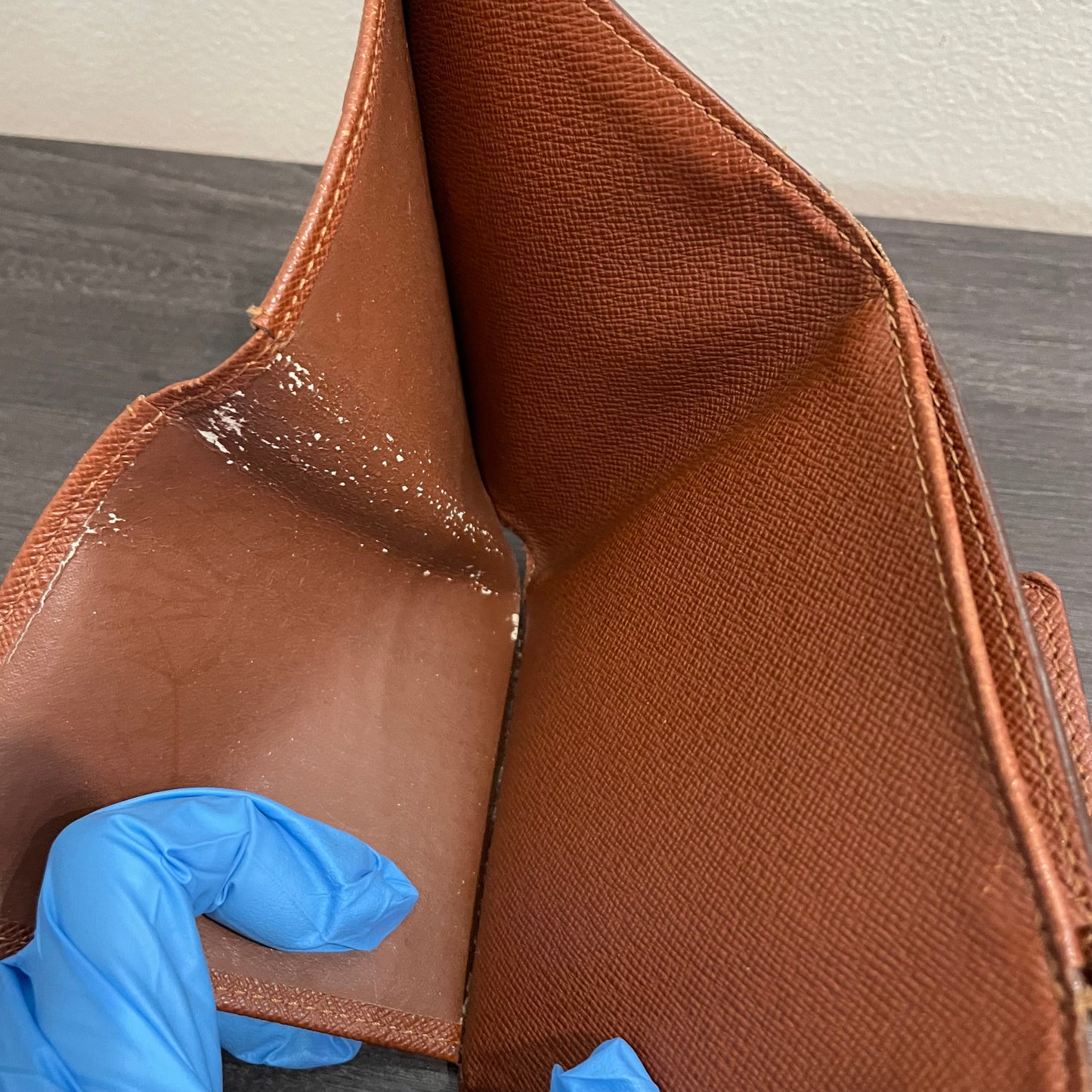 LOUIS VUITTON Monogram Wallet