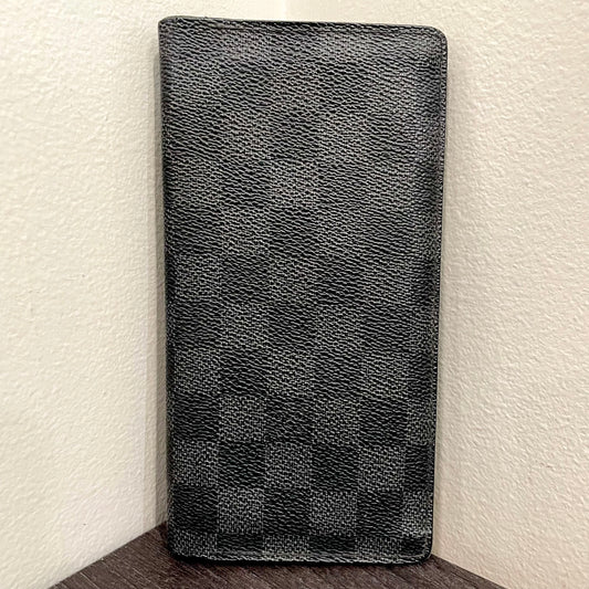 LOUIS VUITTON Damier Graphite Wallet