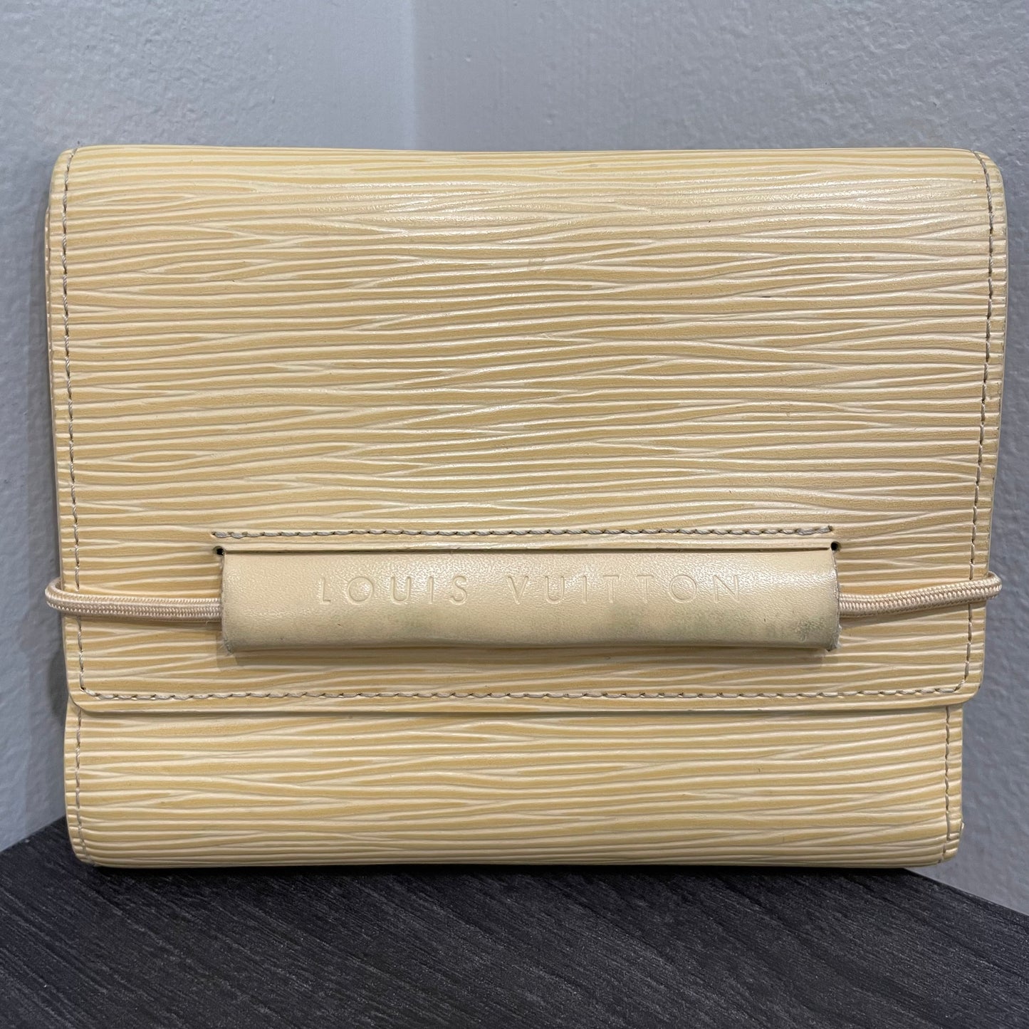 LOUIS VUITTON Vanilla Epi Elastique Wallet