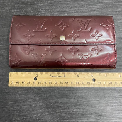 LOUIS VUITTON Vernis Maroon Wallet