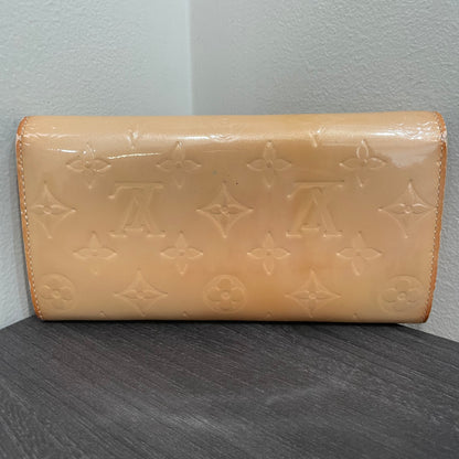 LOUIS VUITTON Vernis Rose Florentine Wallet