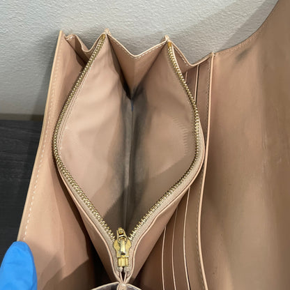 LOUIS VUITTON Vernis Rose Florentine Wallet
