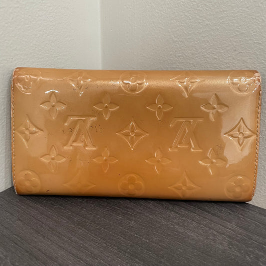 LOUIS VUITTON Vernis Gold Wallet