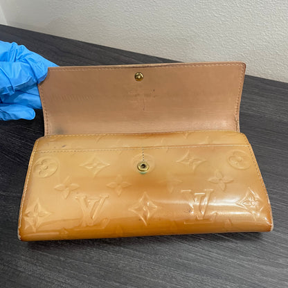 LOUIS VUITTON Vernis Gold Wallet