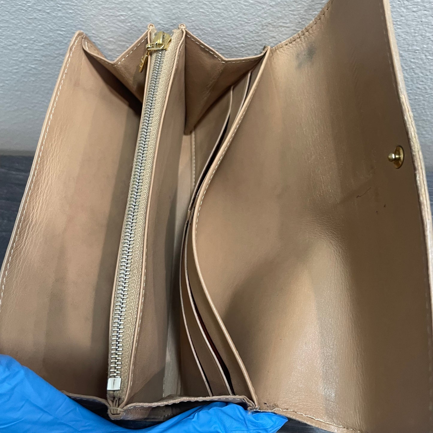 LOUIS VUITTON Vernis Gold Wallet