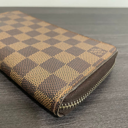 SOLD! Louis Vuitton Damier Wallet