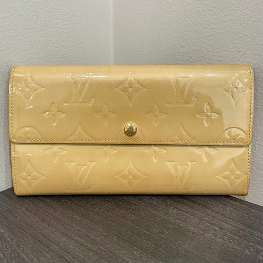 LOUIS VUITTON Vernis Vanilla Wallet