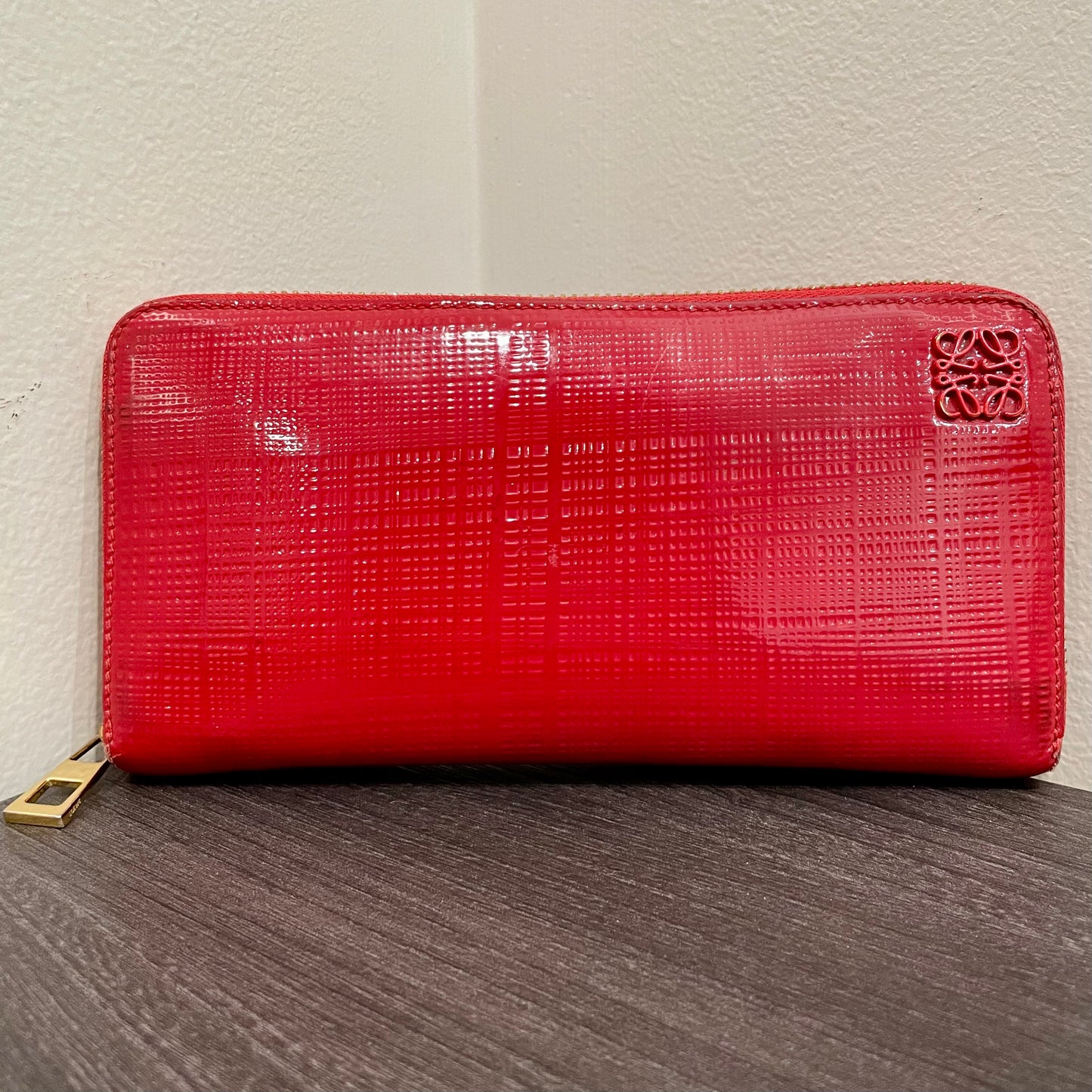 LOEWE Red Zippy Wallet