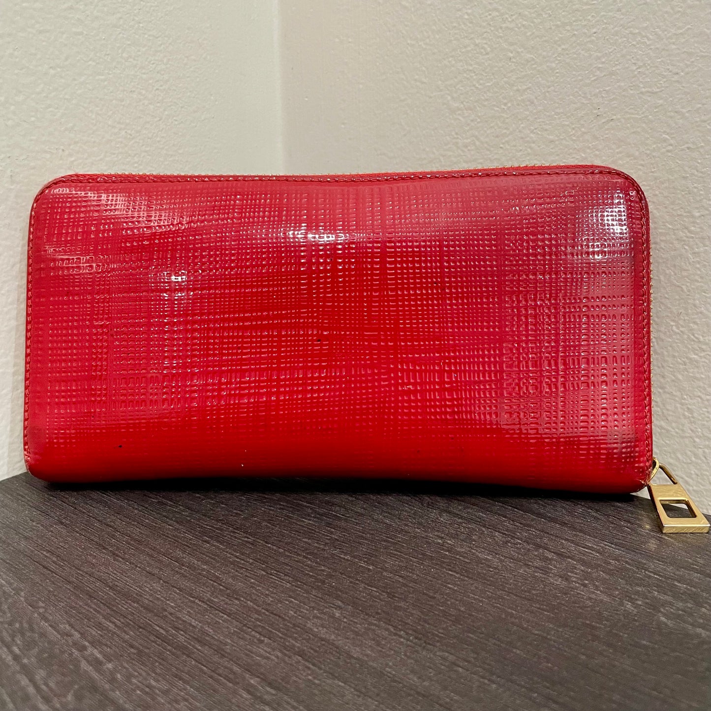 LOEWE Red Zippy Wallet