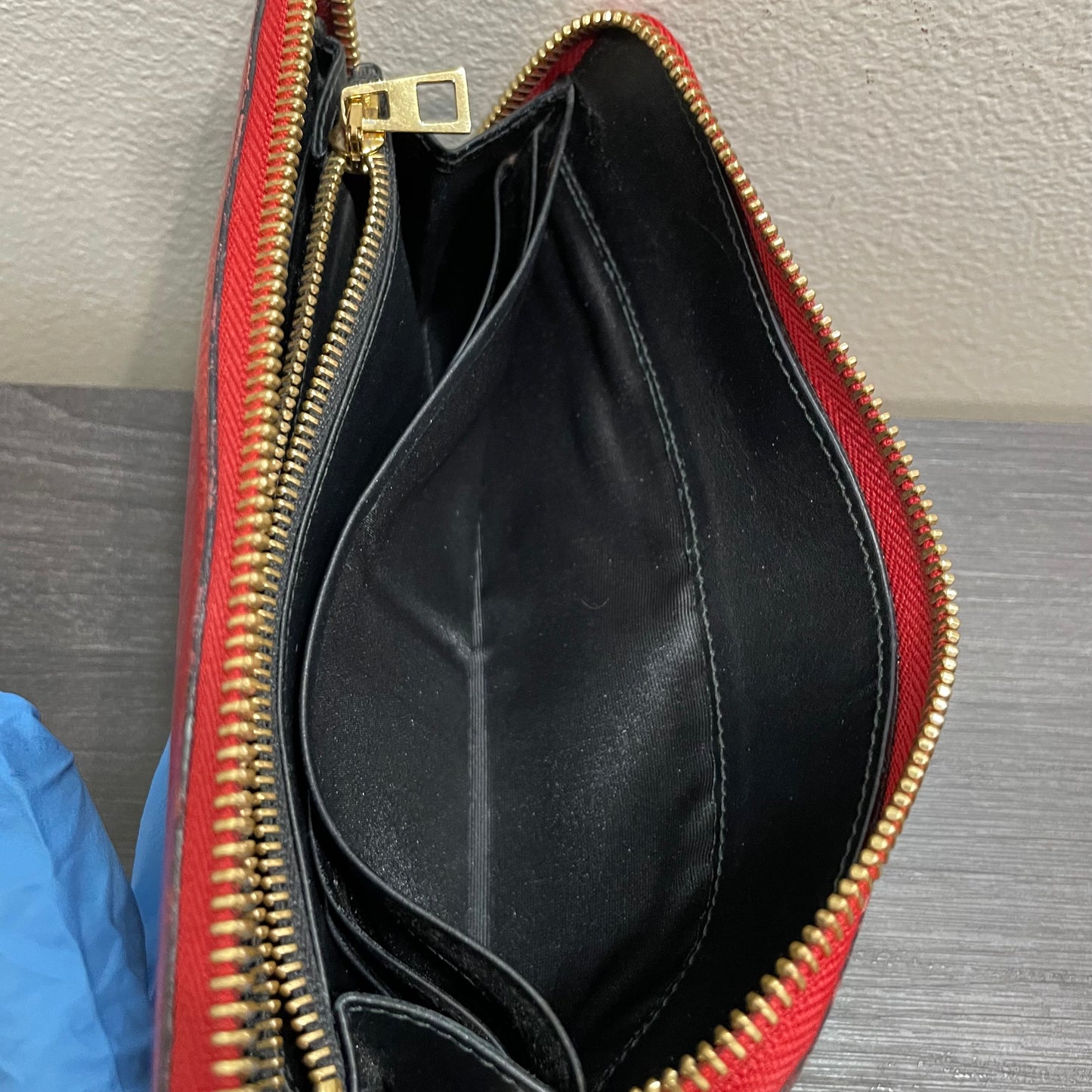 LOEWE Red Zippy Wallet