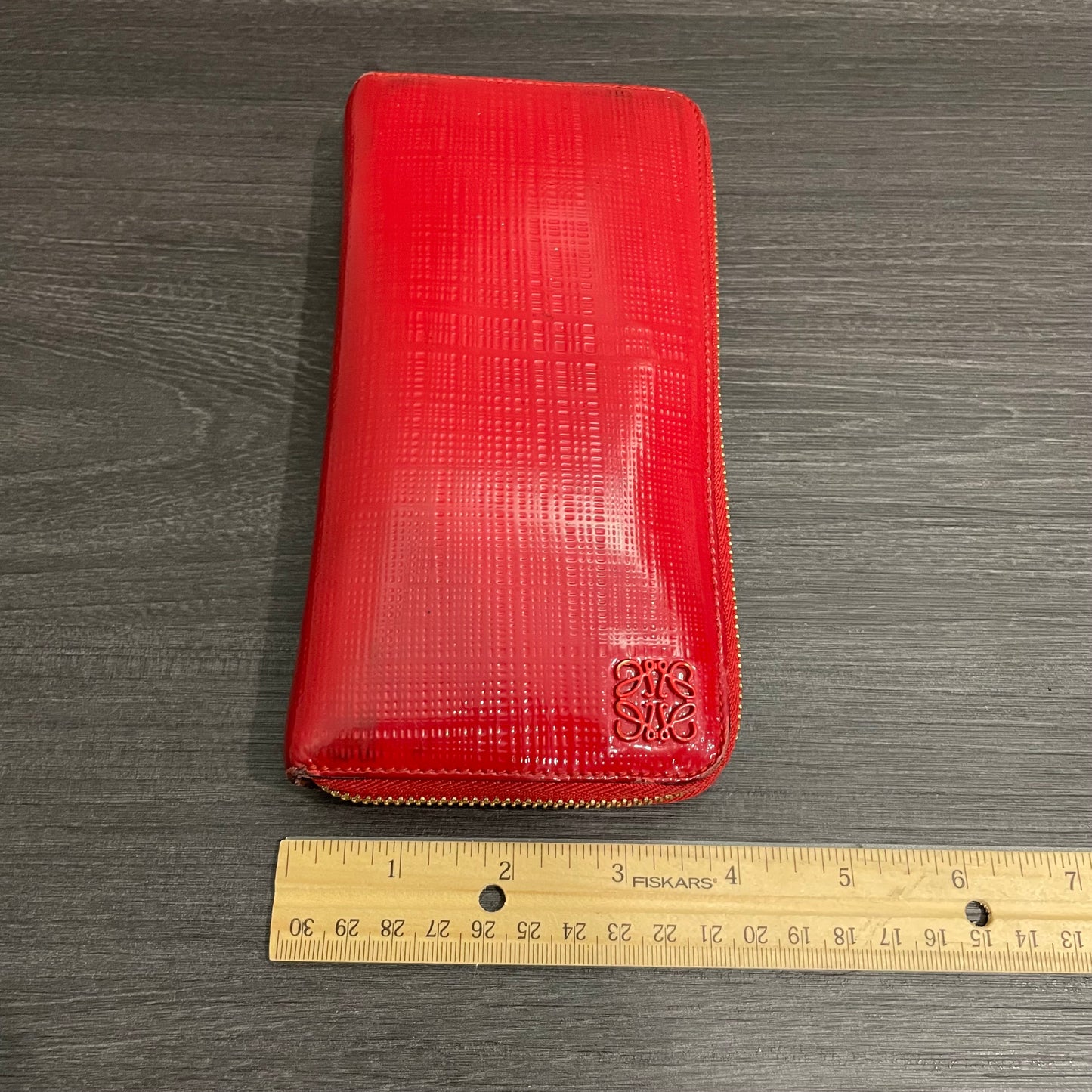 LOEWE Red Zippy Wallet
