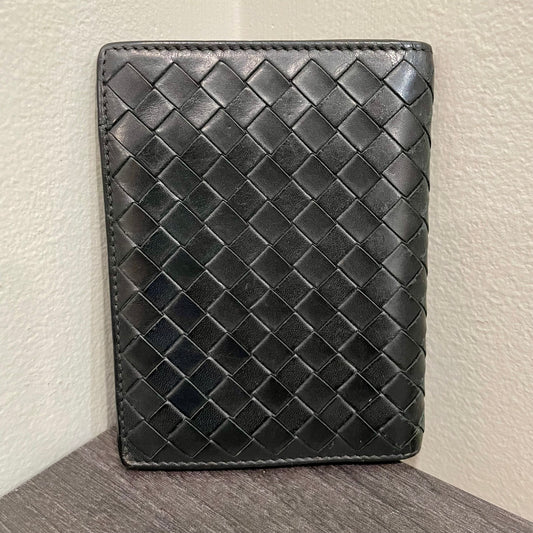 BOTTEGA VENETA Men's Black Weave Wallet