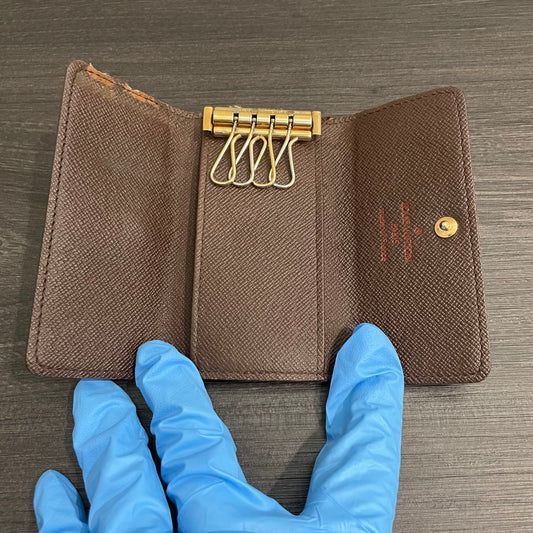 LOUIS VUITTON Damier Ebene Key Case (4 Rings)