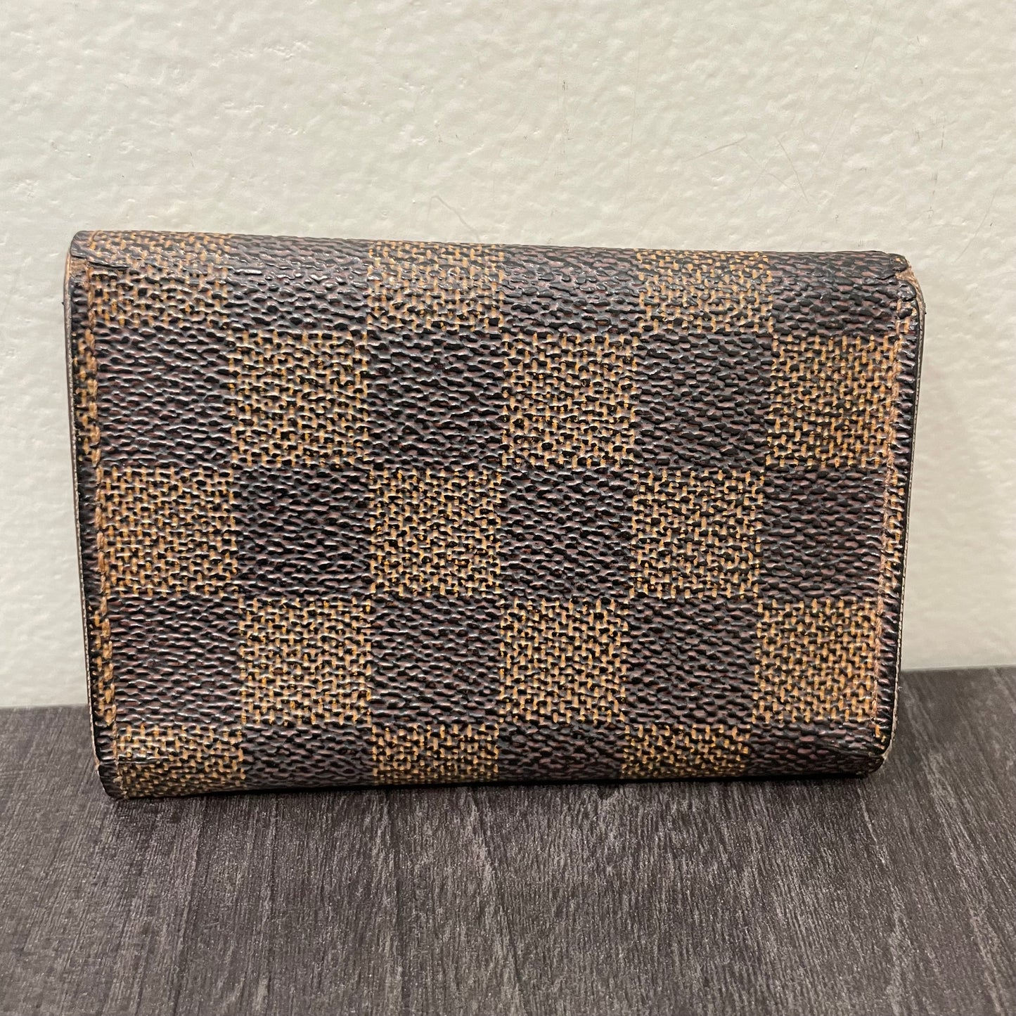 LOUIS VUITTON Damier Ebene Key Case (6 Rings)