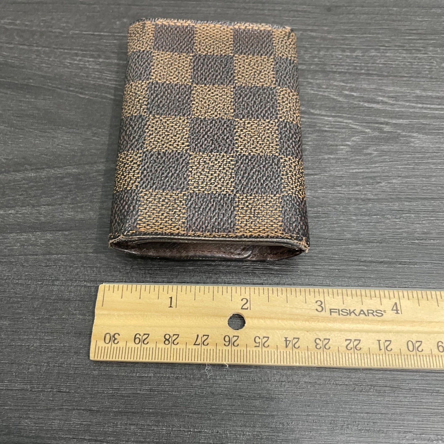 LOUIS VUITTON Damier Ebene Key Case (6 Rings)