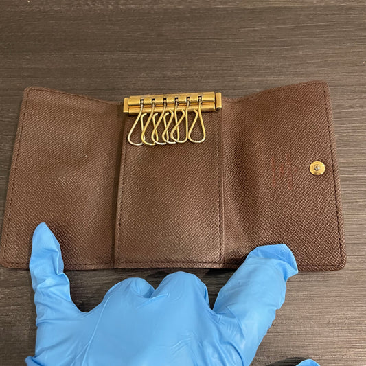 LOUIS VUITTON Damier Ebene Key Case (6 Rings)