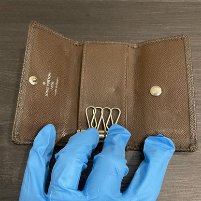 LOUIS VUITTON Brown Leather Key Case (4 Rings)