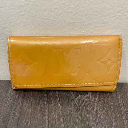 LOUIS VUITTON Vernis Gold Key Case (4 Rings)