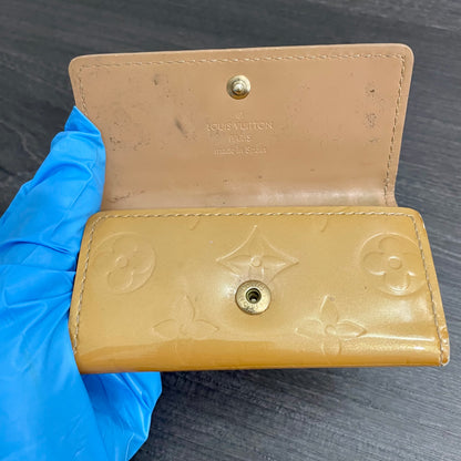 LOUIS VUITTON Vernis Gold Key Case (4 Rings)