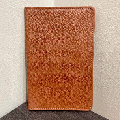 LOUIS VUITTON Leather Card Case