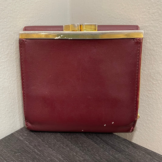 CARTIER Leather Wallet with Kiss Clasp